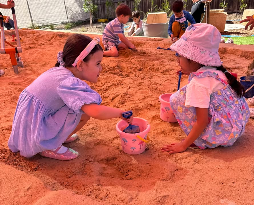 992090519583704_1420639660062119-1