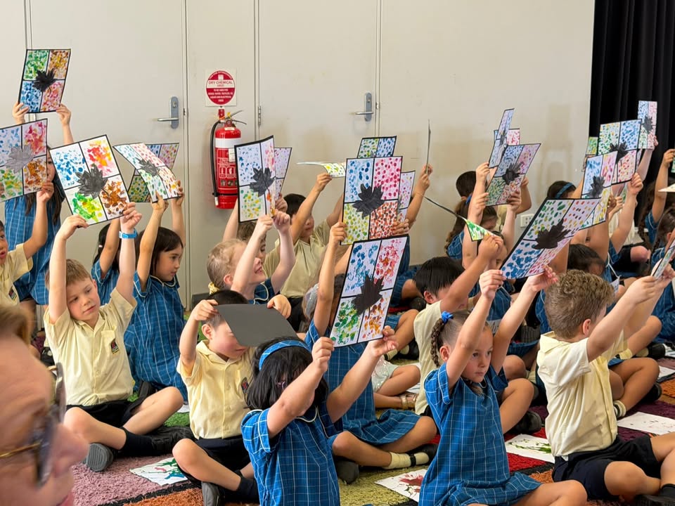 992090519583704_1425360176256734-1