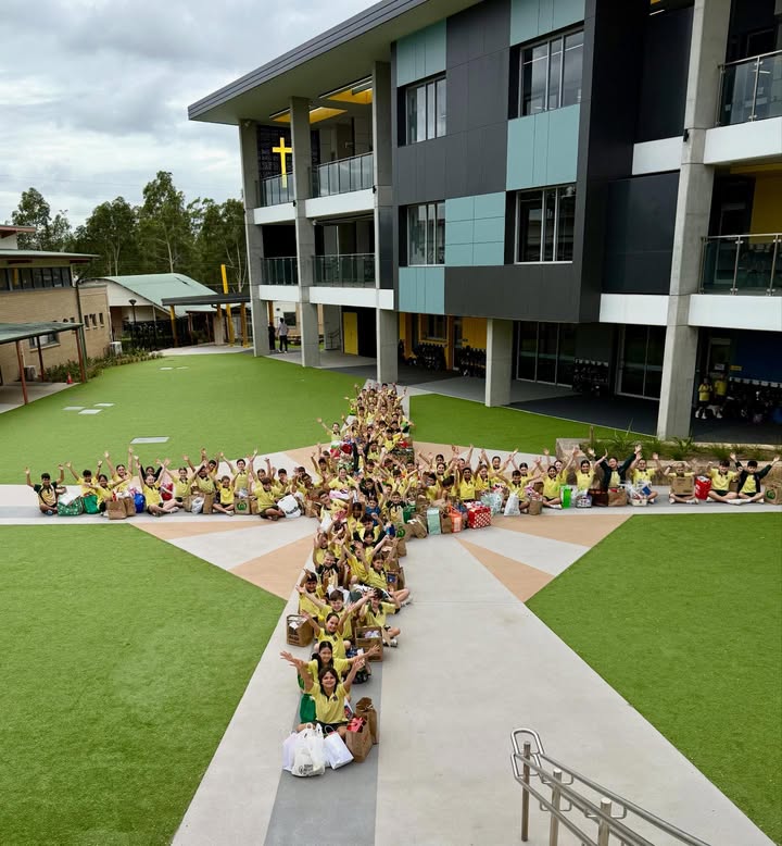 992090519583704_1452526166873468-1