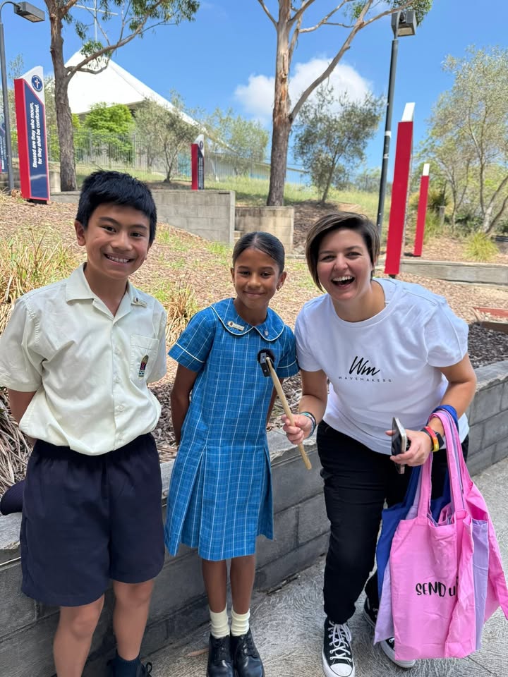 992090519583704_1515543643905053-1