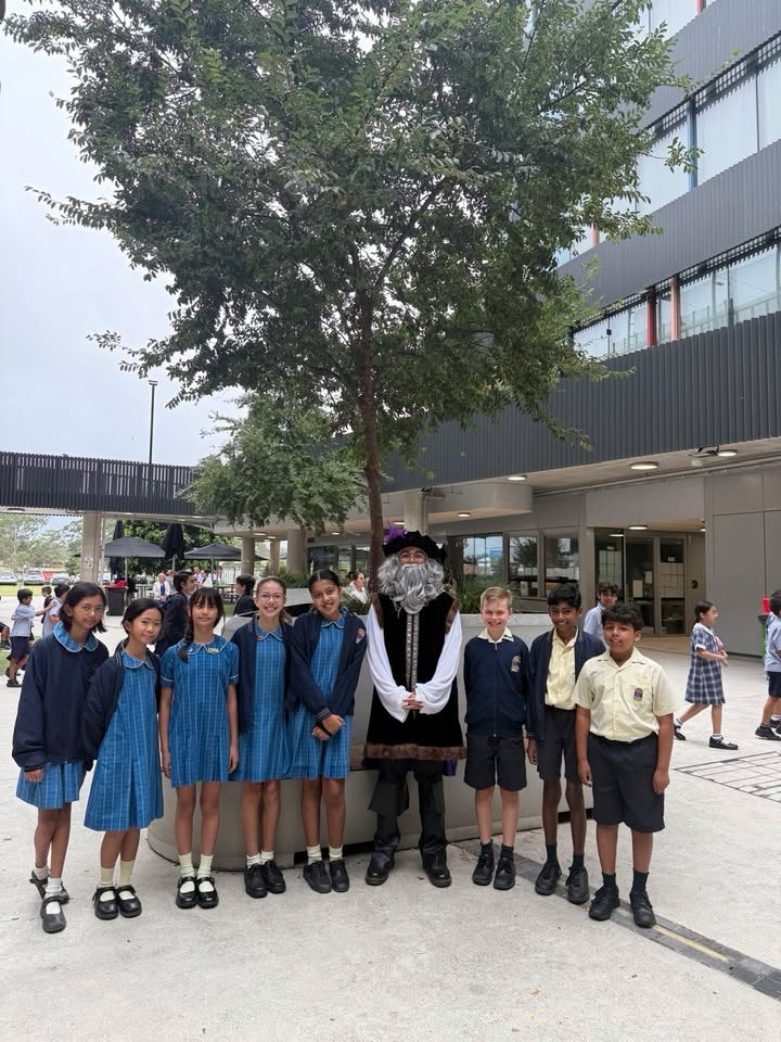 992090519583704_1522130276579723-1